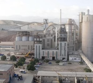 Holcim invierte unos 4 M en descarbonizar su planta de Almería