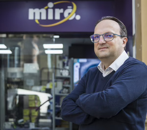 Matteo Buzzi cambia los electrodomésticos en Miró por los servicios financieros