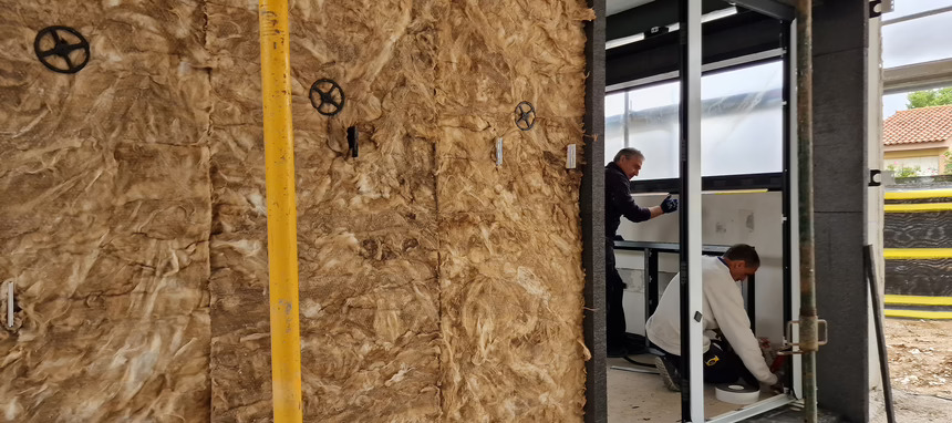 Knauf Insulation y Knauf Industries equipan la fachada de la vivienda pasiva YZ HUB