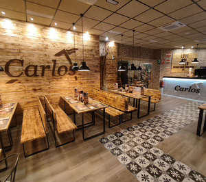 Pizzerías Carlos se estrena en la provincia de A Coruña y crece en Madrid
