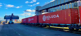 Renfe Mercancías tracciona el primer servicio ferroviario hacia la terminal de Boluda en Santander