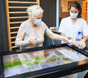 Aemedi incorpora el nuevo dispositivo médico REAtouch para unidades de fisioterapia geriátricas