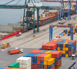 Los puertos españoles movieron 455 Mt hasta octubre y se modera la caída de los tráficos