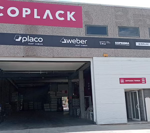 Decoplack cierra el año con dos almacenes más y nuevos propietarios