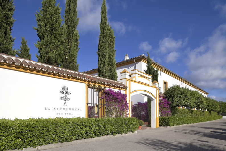 Hacienda El Alcornocal, nueva marca y posicionamiento para la reapertura de un hotel gaditano