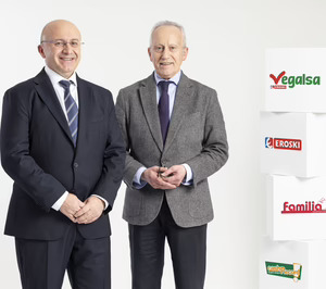 Joaquín González entrega el testigo de Vegalsa-Eroski a José Manuel Ferreño