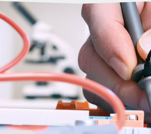 Electricidad Guerra se refuerza en automatización industrial tras incorporar a Acede