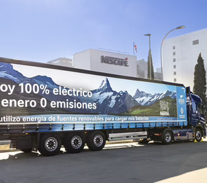 Nestlé y Masiques ponen en circulación el primer camión Gama T 100% eléctrico de Renault Trucks en España