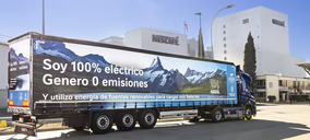 Nestlé y Masiques ponen en circulación el primer camión Gama T 100% eléctrico de Renault Trucks en España