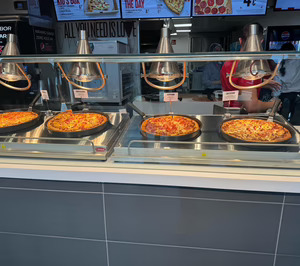 Pizza Hut inicia en el aeropuerto de Lanzarote una nueva etapa de expansión
