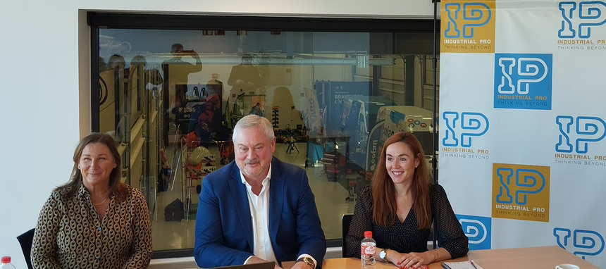 Cristina Menéndez (Industrial Pro): “Ofrecemos a los suministros industriales unos recursos para crecer que antes no tenían”