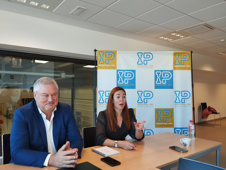 Cristina Menéndez (Industrial Pro): “Ofrecemos a los suministros industriales unos recursos para crecer que antes no tenían”