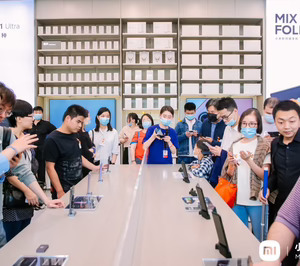 Xiaomi dispara su beneficio neto ajustado un 126,3% en 2023