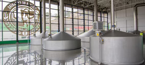 Cervecera de Canarias apuesta por la botella con más del 80% de vidrio reciclado