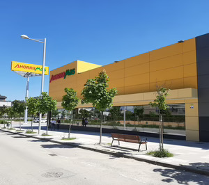 Ahorramas se confirma como especialista en el formato de supermercado grande