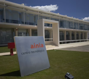 Ainia aumenta un 8% sus ingresos y amplía instalaciones