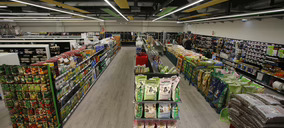 El juez suspende la venta de El Economato y otras doce tiendas de El Arco a Grupo Cuevas