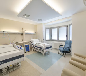 La CNMC autoriza, con compromisos, la compra de Centro Médico El Carmen por parte de Recoletas