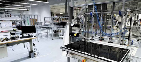Loewe inaugura su propia línea de producción de paneles OLED en Europa