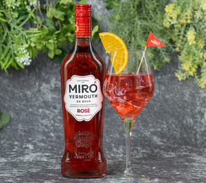 Vermuts Miró presenta la versión Rosé, la bebida disruptiva que apuesta por nuevos momentos de consumo