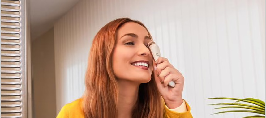 Cecotec amplía cuidado facial con un rizador de pestañas