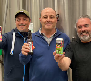 Dos cerveceras artesanas se alían para convertirse en el referente del norte de España