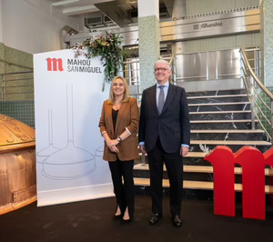 Mahou San Miguel estrena nuevos equipos en su planta de Granada y realizará fuertes inversiones en los próximos años