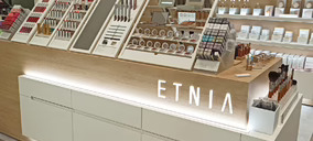 ‘Etnia Cosmetics’ busca nuevos espacios de venta en dos grandes cadenas de perfumería