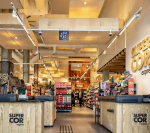 El Corte Inglés vuelve a crecer en alimentación tras la venta a Carrefour