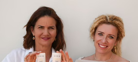 Samantha Vallejo-Nájera, embajadora de la firma ‘Lico Cosmetics’