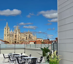 Vitalia concluye la construcción y equipamiento de su segunda residencia de León