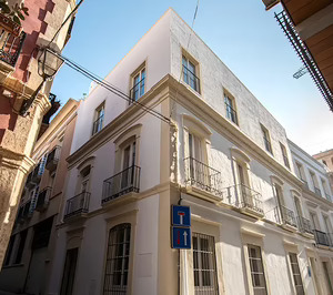 Un grupo local facilita el debut de una marca de apartamentos digitalizados en una ciudad andaluza