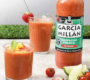 García Millán lanza un gazpacho fresco de fresón de Huelva