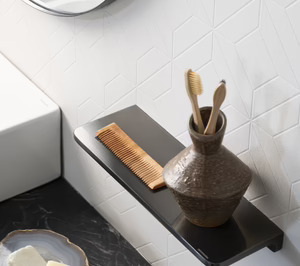 Ramón Soler lanza el nuevo estante de baño Ergos