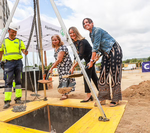 Sabadell coloca la primera piedra de su futura residencia pública