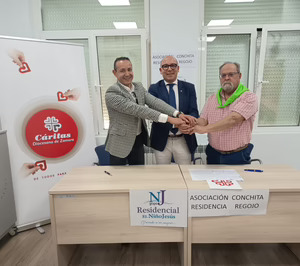 Cáritas cede la gestión de dos de sus residencias en Castilla y León a un grupo local