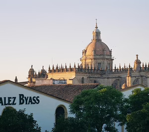González Byass suscribe un préstamo sindicado sostenible de 86 M€