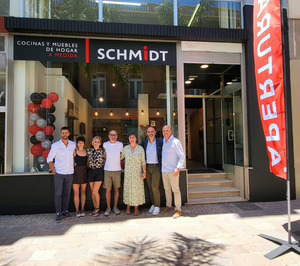 Schmidt estrena su segunda tienda en Canarias