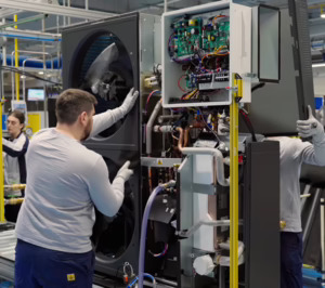 Panasonic invierte 320 M€ en la producción y el I+D de bombas de calor en Europa