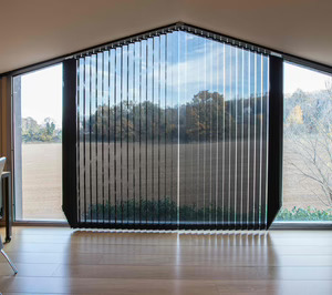 Las cortinas verticales de Bandalux optimizan la luz natural