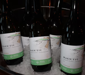 Familia Torres presenta su primer vino en botella reutilizable