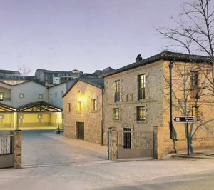 Muriel invierte en viñedos e instalaciones