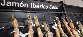 Sinsabores en el exterior y polémica interior