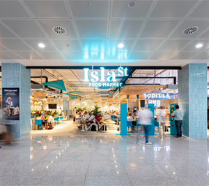 Beher vuelve a Palma dentro del food market de Cafestore en el aeropuerto