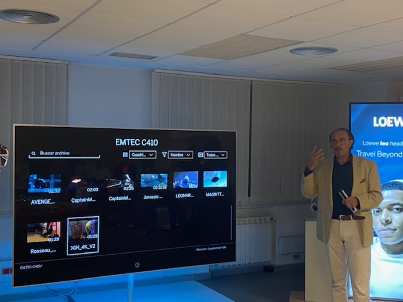 Loewe se centra en el lujo con los auriculares Loewe leo