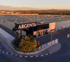Argenta prepara la ampliación de capacidad de grandes formatos en su fábrica de Vall DAlba