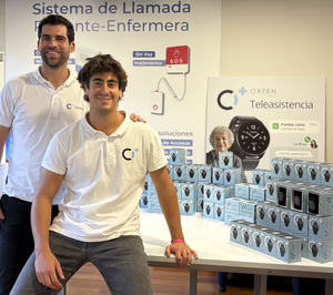 OXEEN inicia la implantación de su reloj inteligente de teleasistencia en residencias de mayores