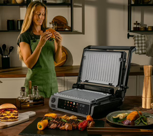 Nueva Cecotec RocknGrill 2000 Smash PerfectCook con campana integrada