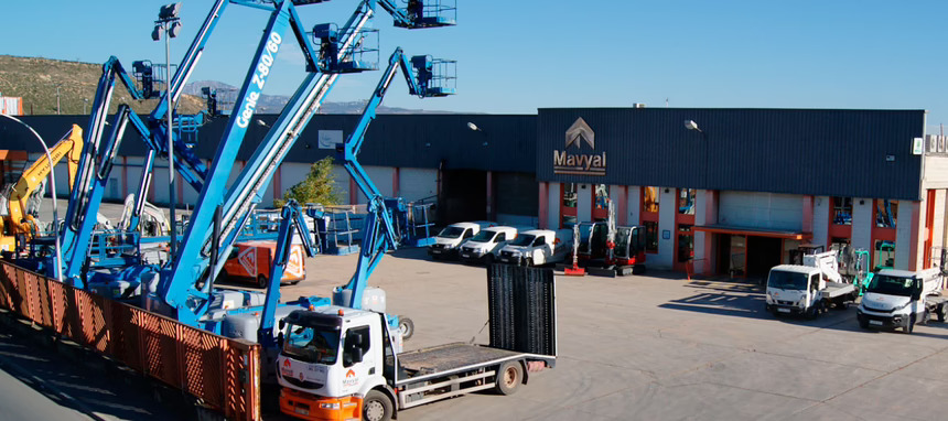 Kiloutou negocia la adquisición de las alquiladoras Mavyal y Zelai