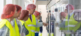 Anaip acerca a los diputados el sector de los plásticos